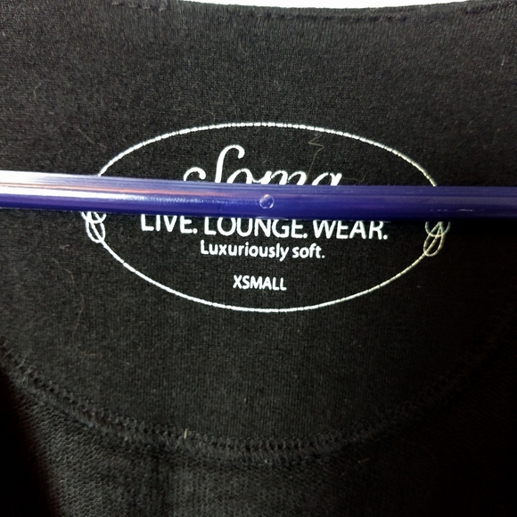 EUC Soma Loungewear Luxuriously Soft Black Robe - Picture 2 of 3